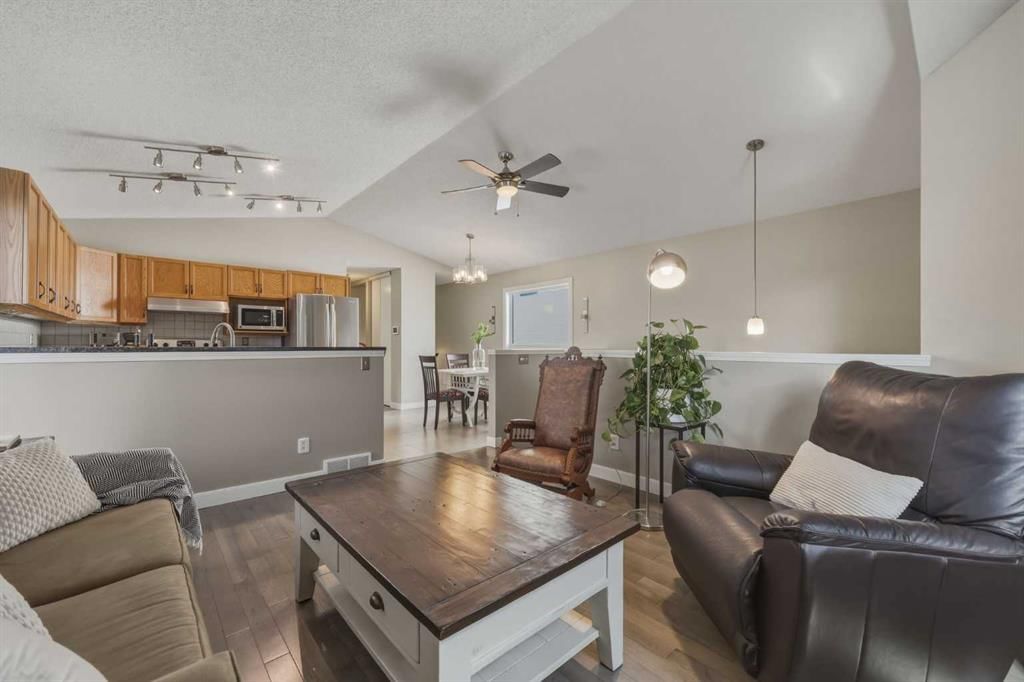 101 Arbour Wood Mews NW, Calgary — photo 3 of 30