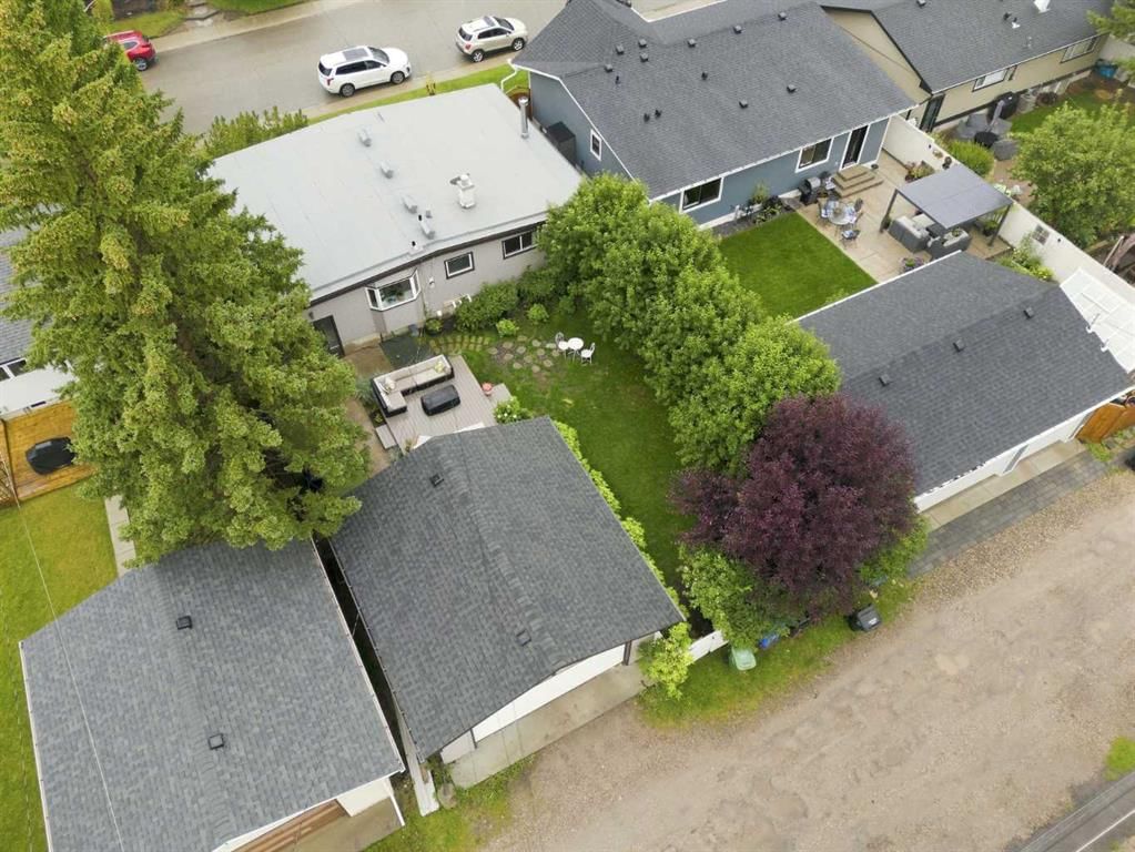 5316 La Salle Crescent SW, Calgary — photo 4 of 48