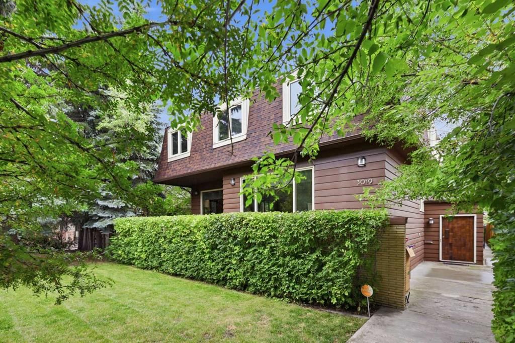 3019 Roxboro Glen Road SW, Calgary — photo 2 of 40