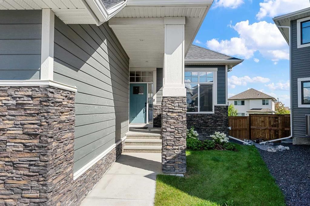 1508 Coopers Point SW, Airdrie — photo 3 of 47