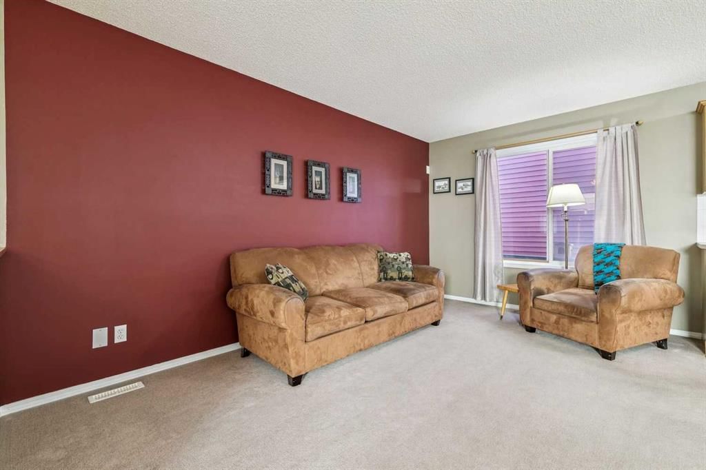 13 Evansbrooke Way NW, Calgary — photo 4 of 37