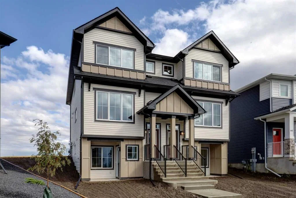 410 Carringvue Grove NW, Calgary — photo 2 of 36