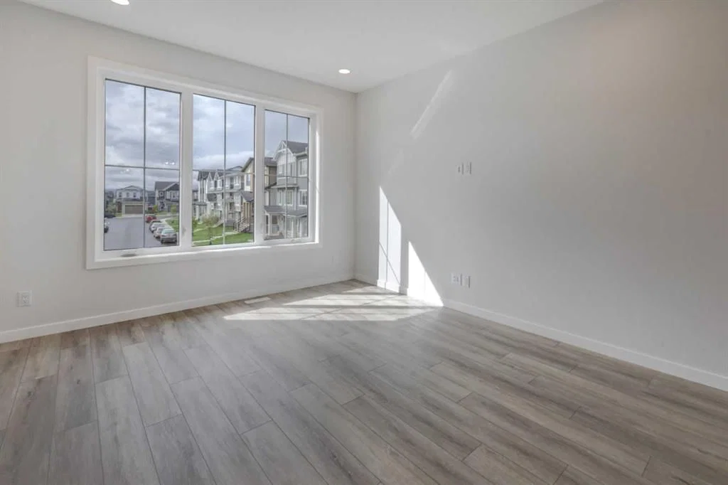 410 Carringvue Grove NW, Calgary — photo 3 of 36