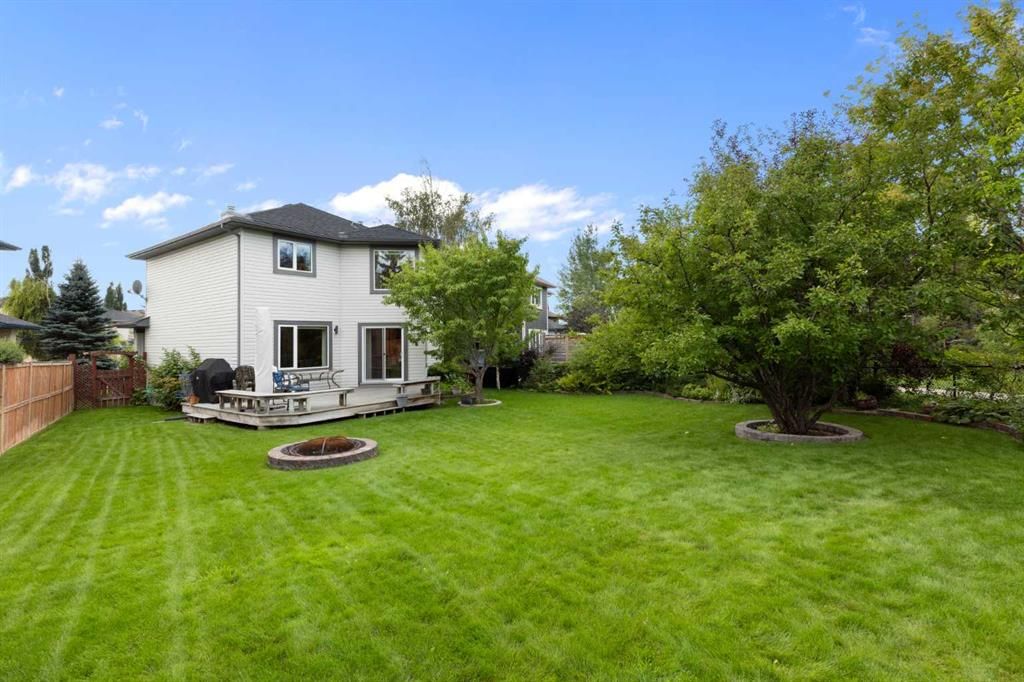 128 Tuscany Hills Close NW, Calgary — main listing photo