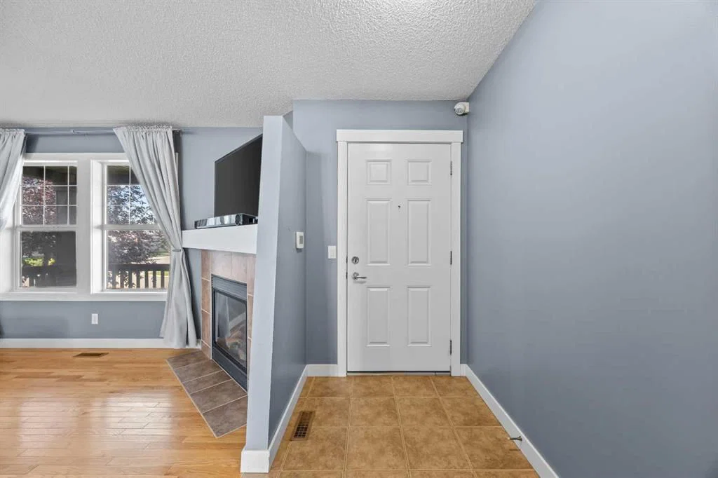 58 Bridlecrest Manor SW, Calgary — photo 4 of 45