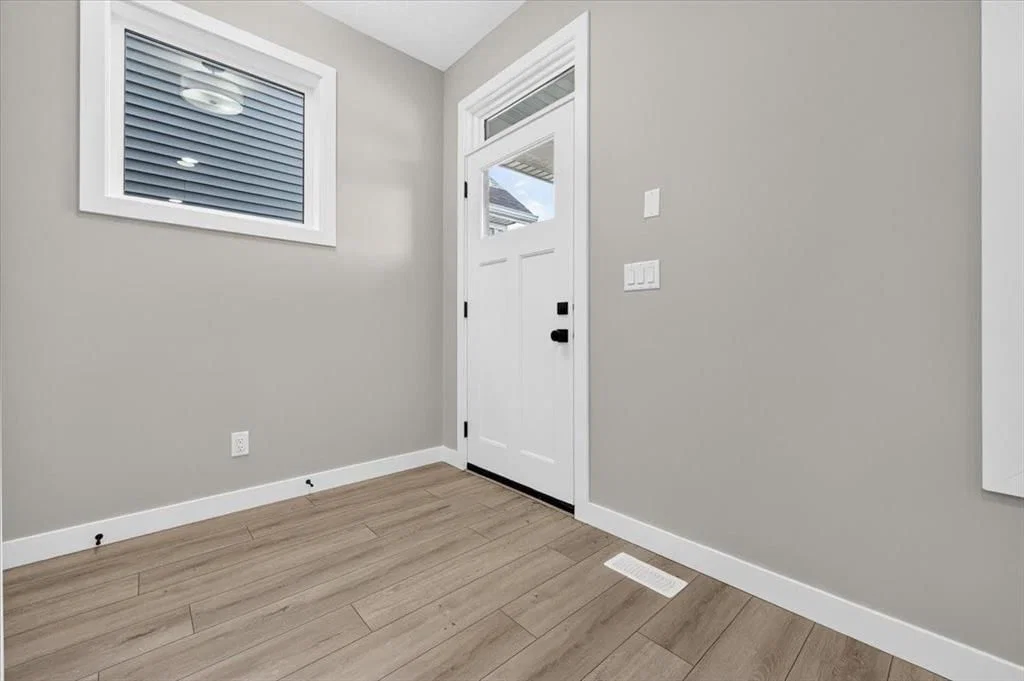 315 Fireside Drive, Cochrane — photo 4 of 35