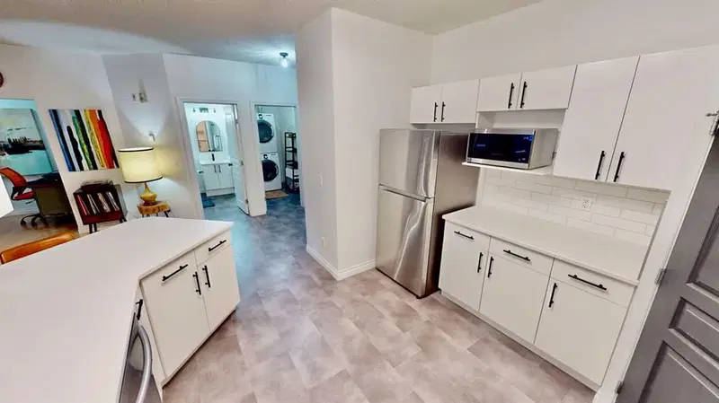 203, 138 18 Avenue SE, Calgary — photo 5 of 32