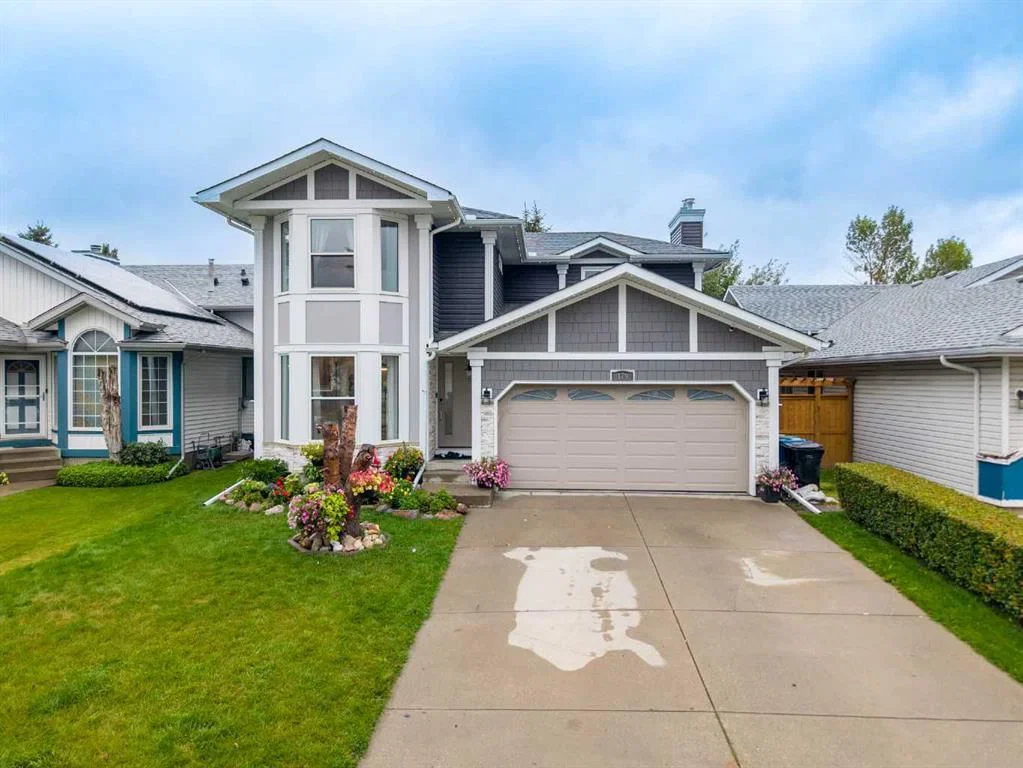 179 Riverstone Crescent SE, Calgary — photo 3 of 50