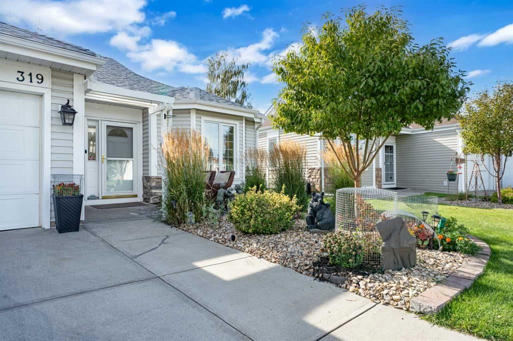 319 De Foras Close NW, High River — photo 3 of 45