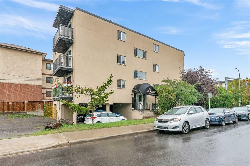 22, 1703 11 Avenue SW, Calgary — photo 3 of 13