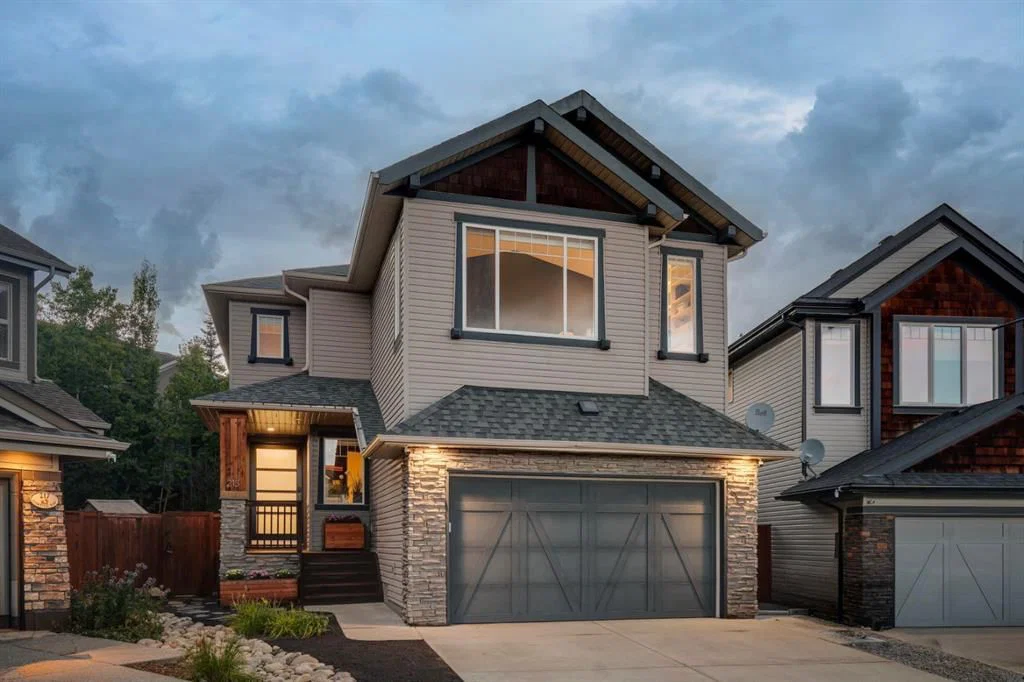 213 Cortina Bay SW, Calgary — main listing photo