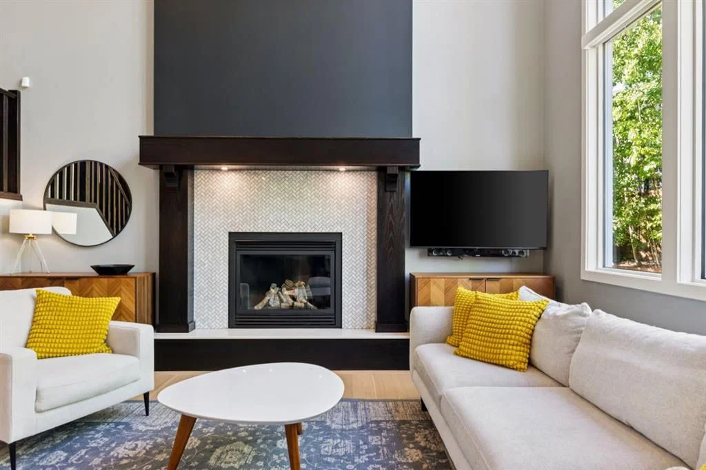 213 Cortina Bay SW, Calgary — photo 5 of 47