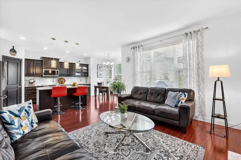 60 Everoak Close SW, Calgary — photo 4 of 49