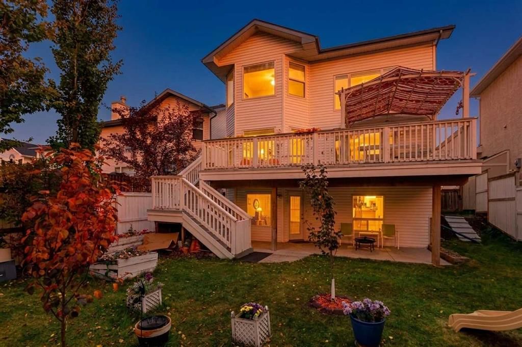 1121 Sierra Morena Court SW, Calgary — photo 2 of 33