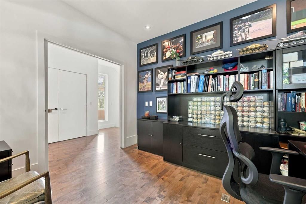 433 21 Avenue NW, Calgary — photo 3 of 41