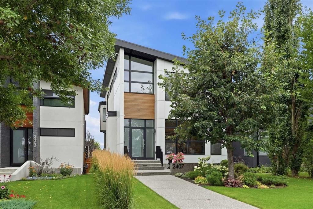 2407 31 Avenue SW, Calgary — main listing photo