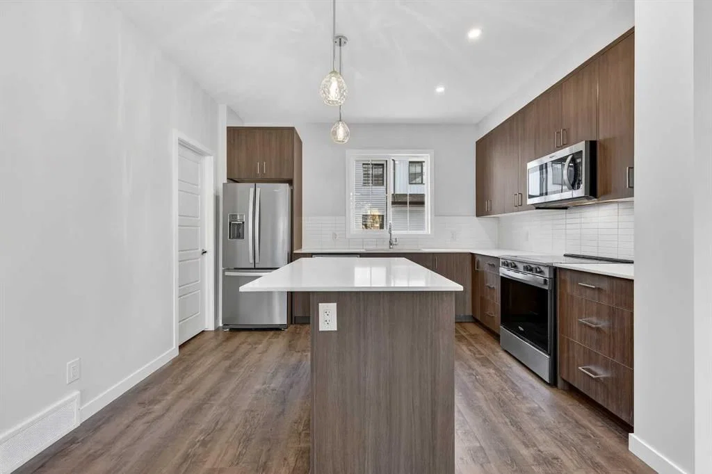 205, 1750 Rangeview Drive SE, Calgary — main listing photo