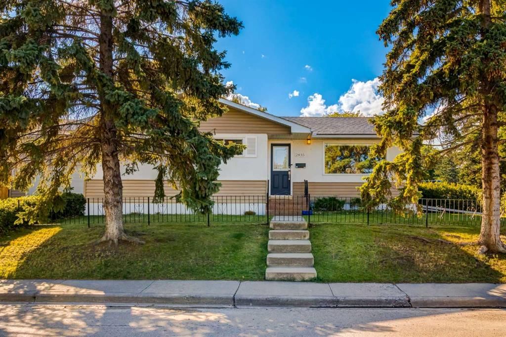 2835 43 Street SW, Calgary — main listing photo