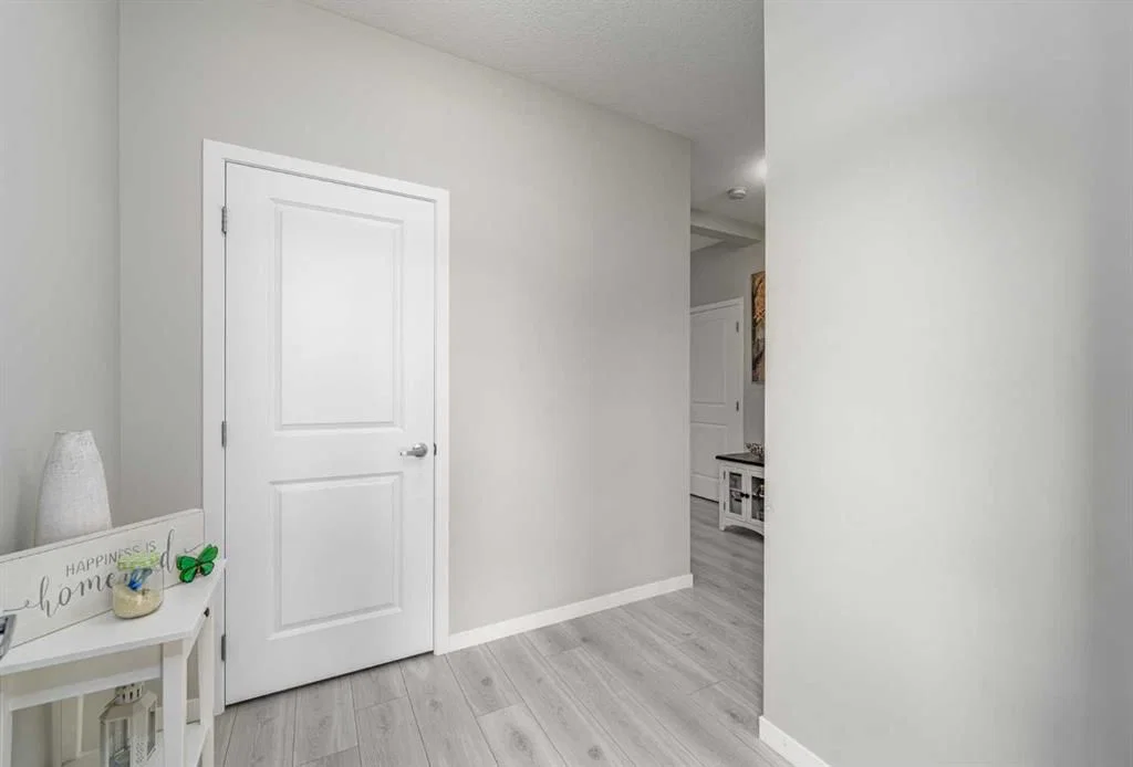 1040 Seton Circle SE, Calgary — photo 3 of 41