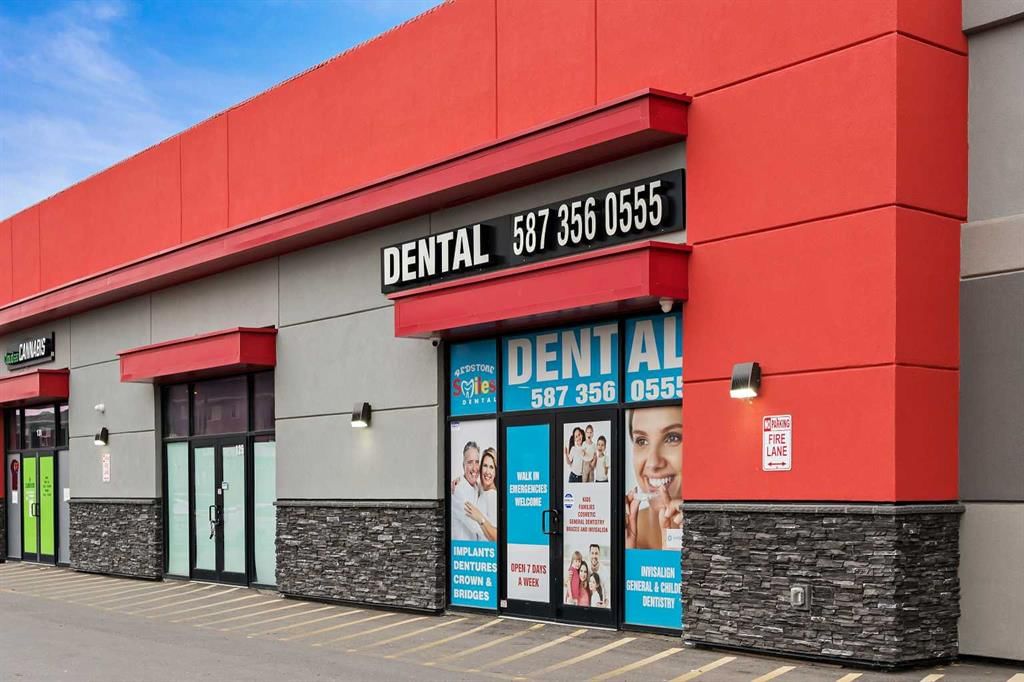 121 Red Embers Gate NE, Calgary — photo 4 of 7