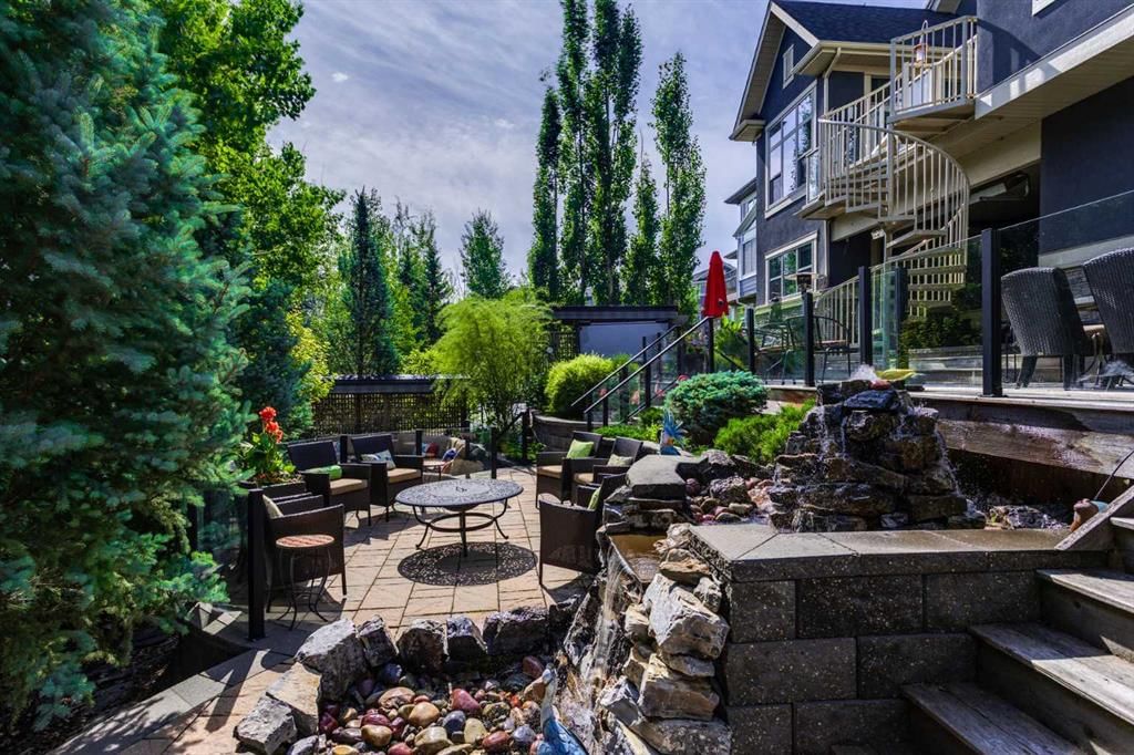 274 Valley Pointe Way NW, Calgary — photo 3 of 50