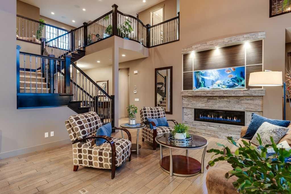 274 Valley Pointe Way NW, Calgary — photo 4 of 50