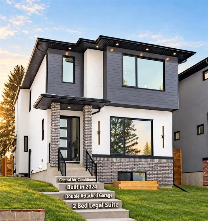 44 Collingwood Place NW, Calgary — main listing photo