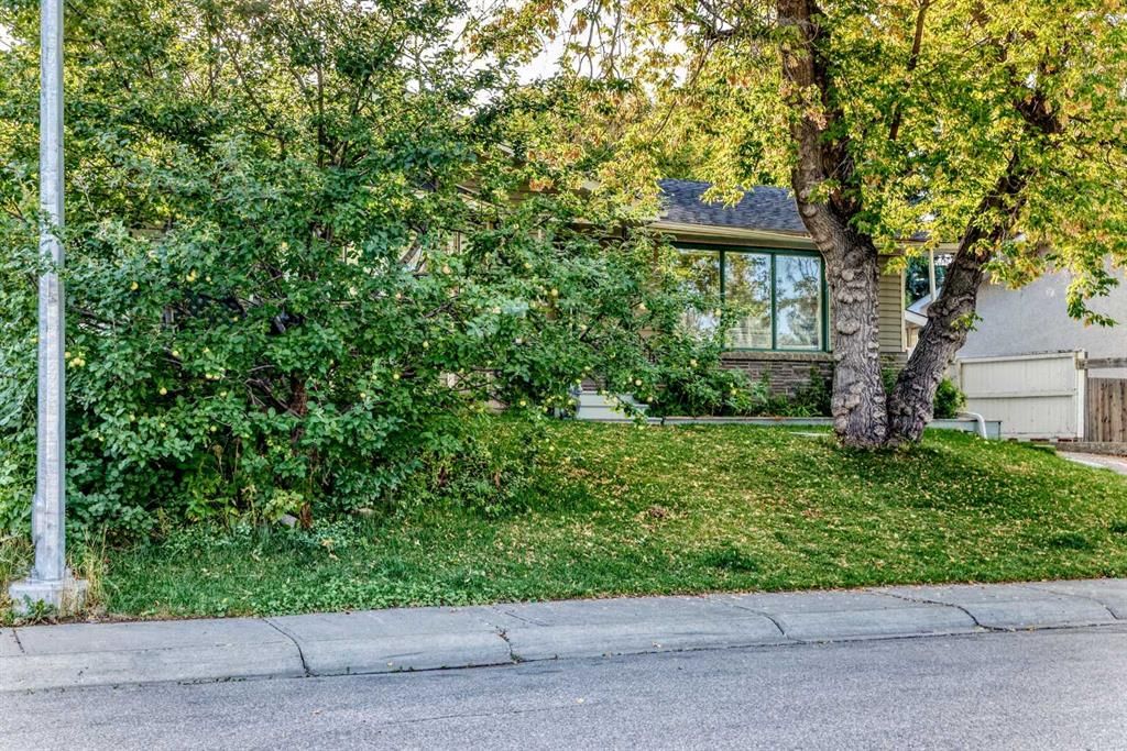 5112 Viceroy Drive NW, Calgary — photo 2 of 50