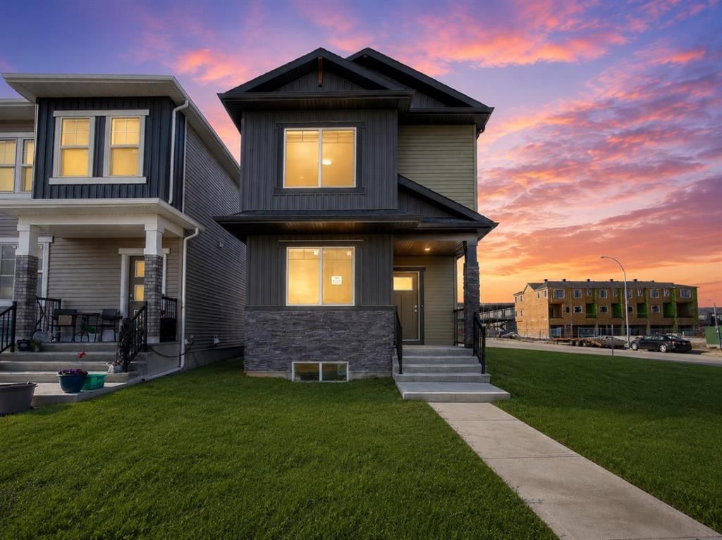 160 Belvedere Park SE, Calgary — photo 2 of 36