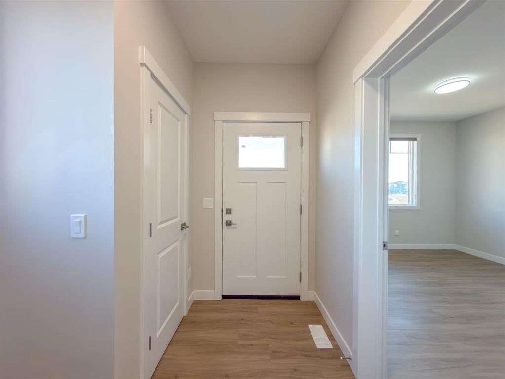 160 Belvedere Park SE, Calgary — photo 3 of 36
