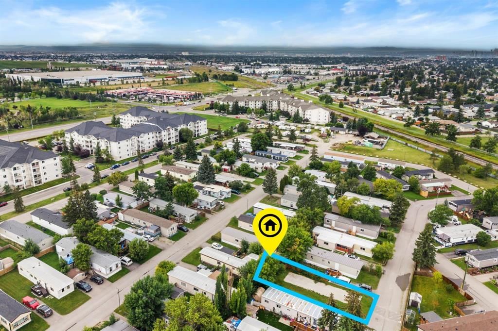 60, 6220 17 Avenue SE, Calgary — main listing photo