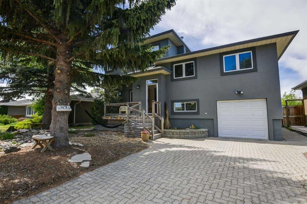 47 Cambridge Road NW, Calgary — photo 2 of 35