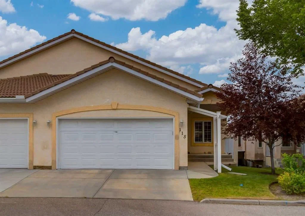 115 Scimitar Heath NW, Calgary — main listing photo