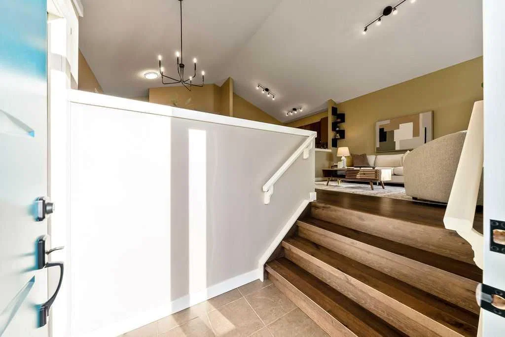 24 Elgin Meadows Manor SE, Calgary — photo 4 of 50