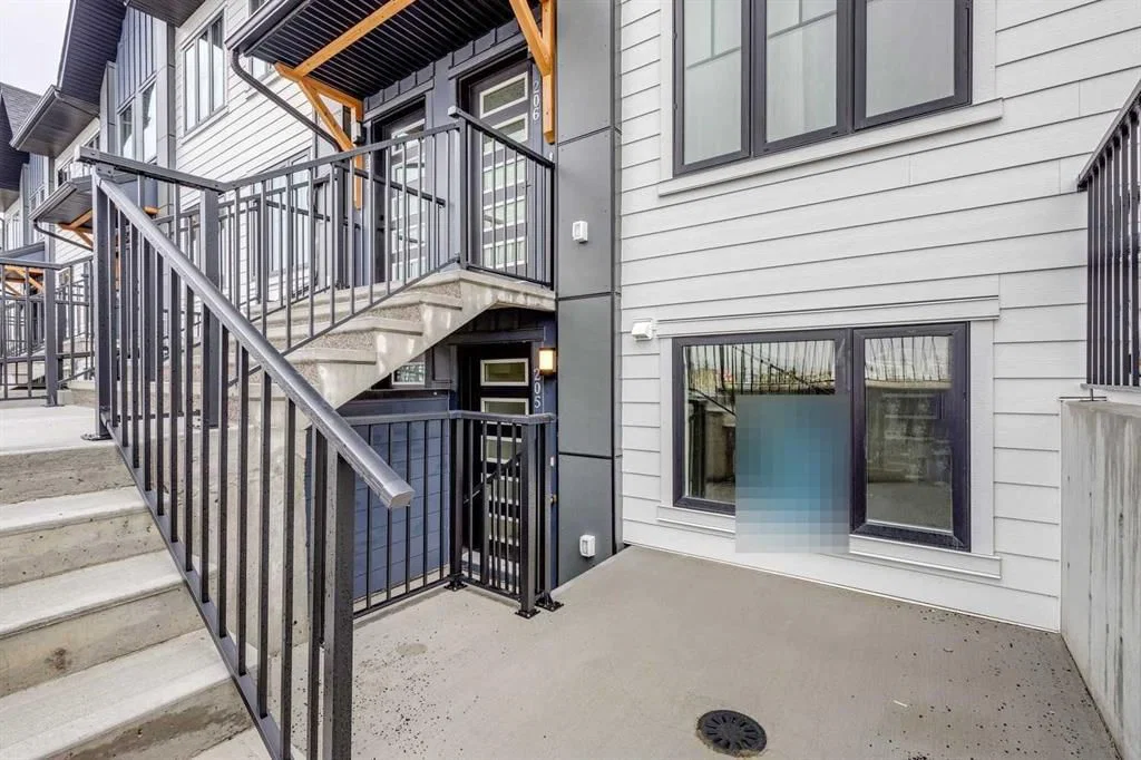 205, 40 Livingston Parade NE, Calgary — photo 3 of 17