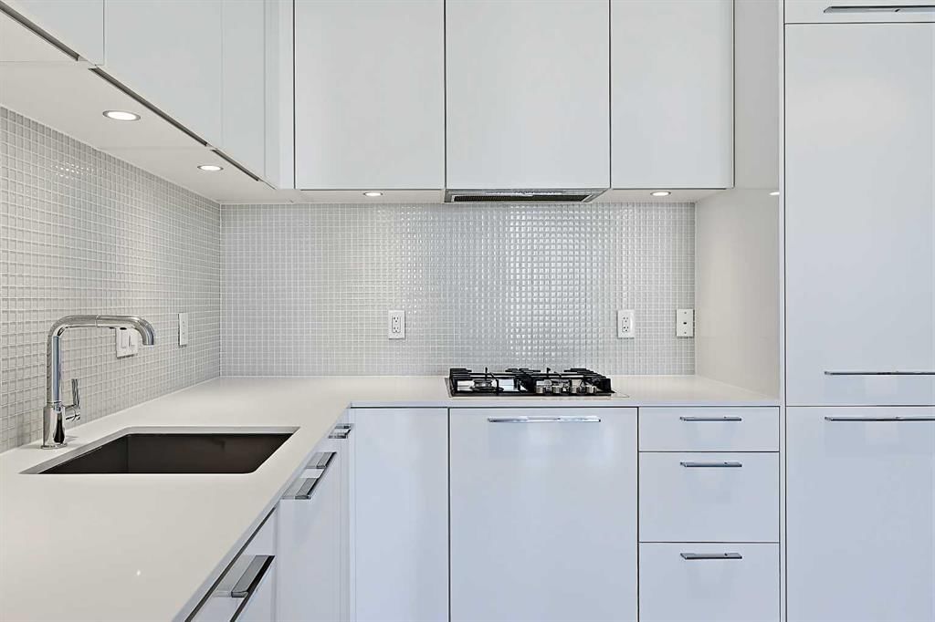 1305, 901 10 Avenue SW, Calgary — photo 4 of 50