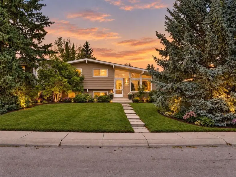 4919 Nelson Road NW, Calgary — main listing photo