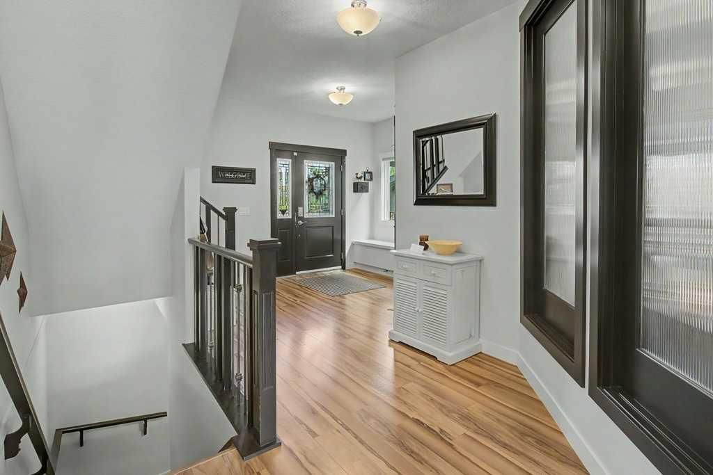 3 Ranchers Way, Okotoks — photo 3 of 38