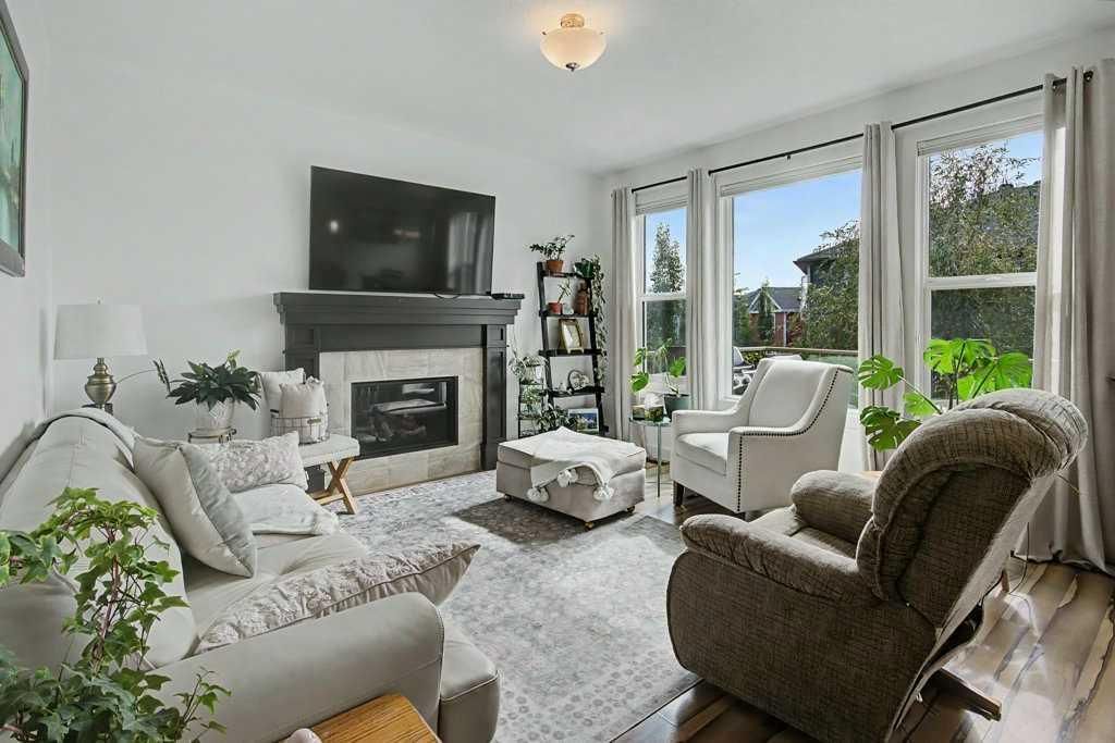 3 Ranchers Way, Okotoks — photo 4 of 38