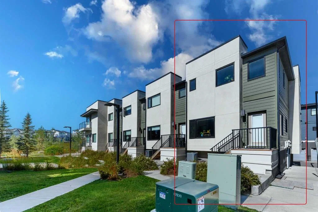 301, 218 Sherwood Square NW, Calgary — main listing photo