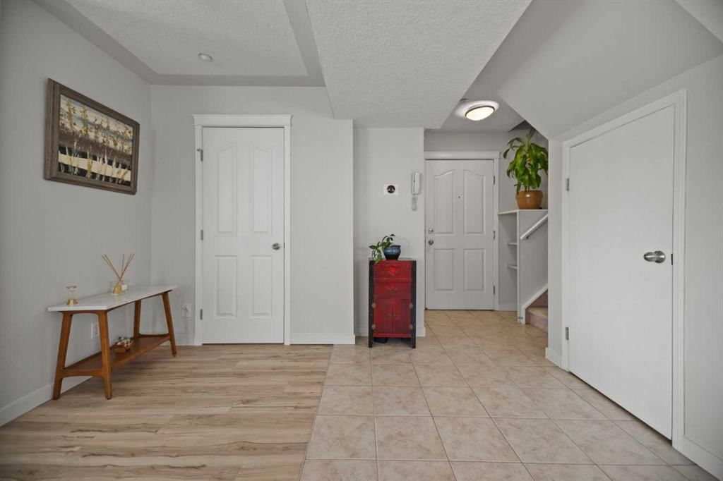 304, 1608 12 Avenue SW, Calgary — photo 2 of 26