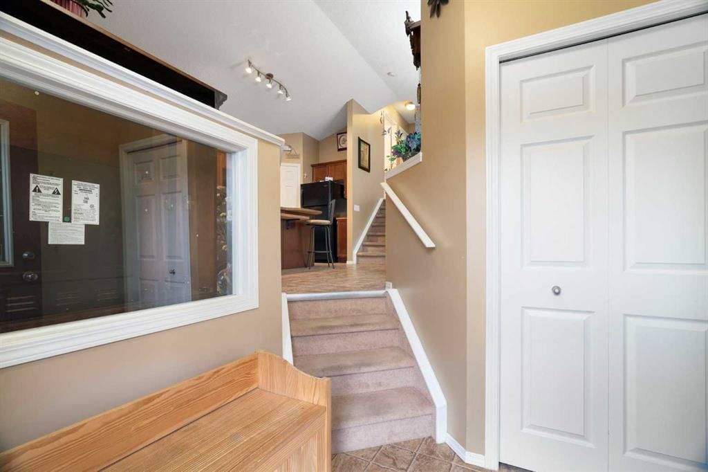 128 Copperstone Grove SE, Calgary — photo 4 of 48