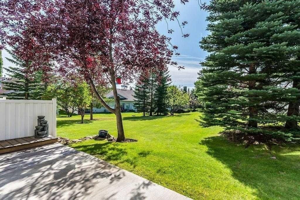 197 Somervale Point SW, Calgary — photo 2 of 38