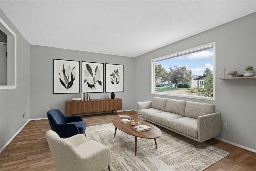 7935 Huntwick Hill NE, Calgary — photo 4 of 46
