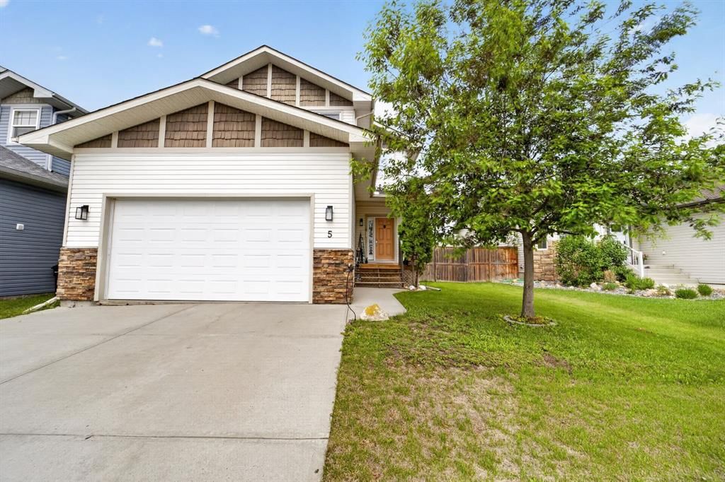 5 Havenfield Drive, Carstairs — main listing photo
