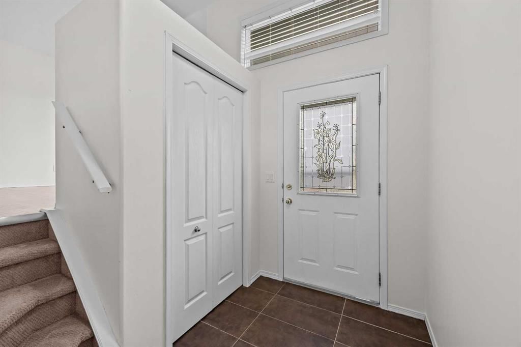 31 Harvest Rose Circle NE, Calgary — photo 3 of 42