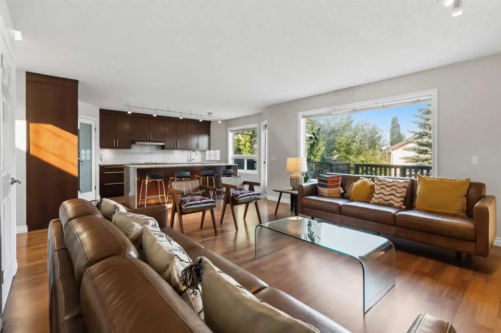 307 Hidden Cove NW, Calgary — photo 3 of 50