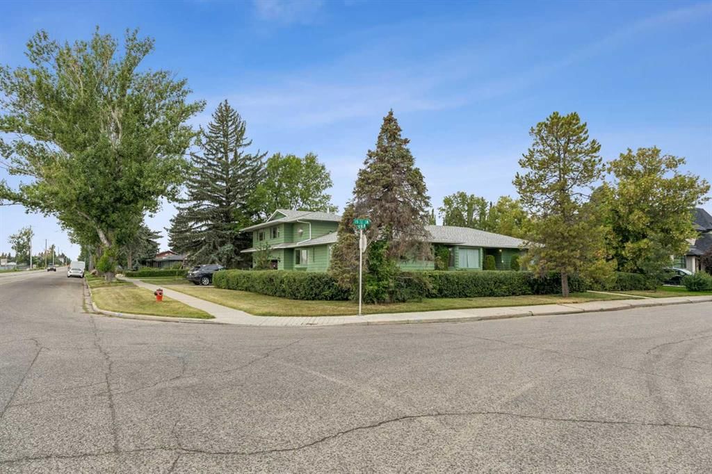5015 15 Street SW, Calgary — detached for sale