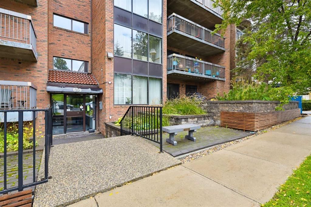205, 659 4 Avenue NE, Calgary — main listing photo