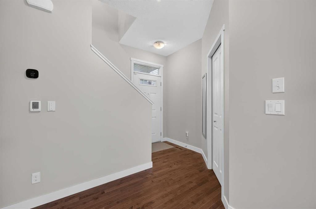 479 Nolan Hill Drive NW, Calgary — photo 4 of 46